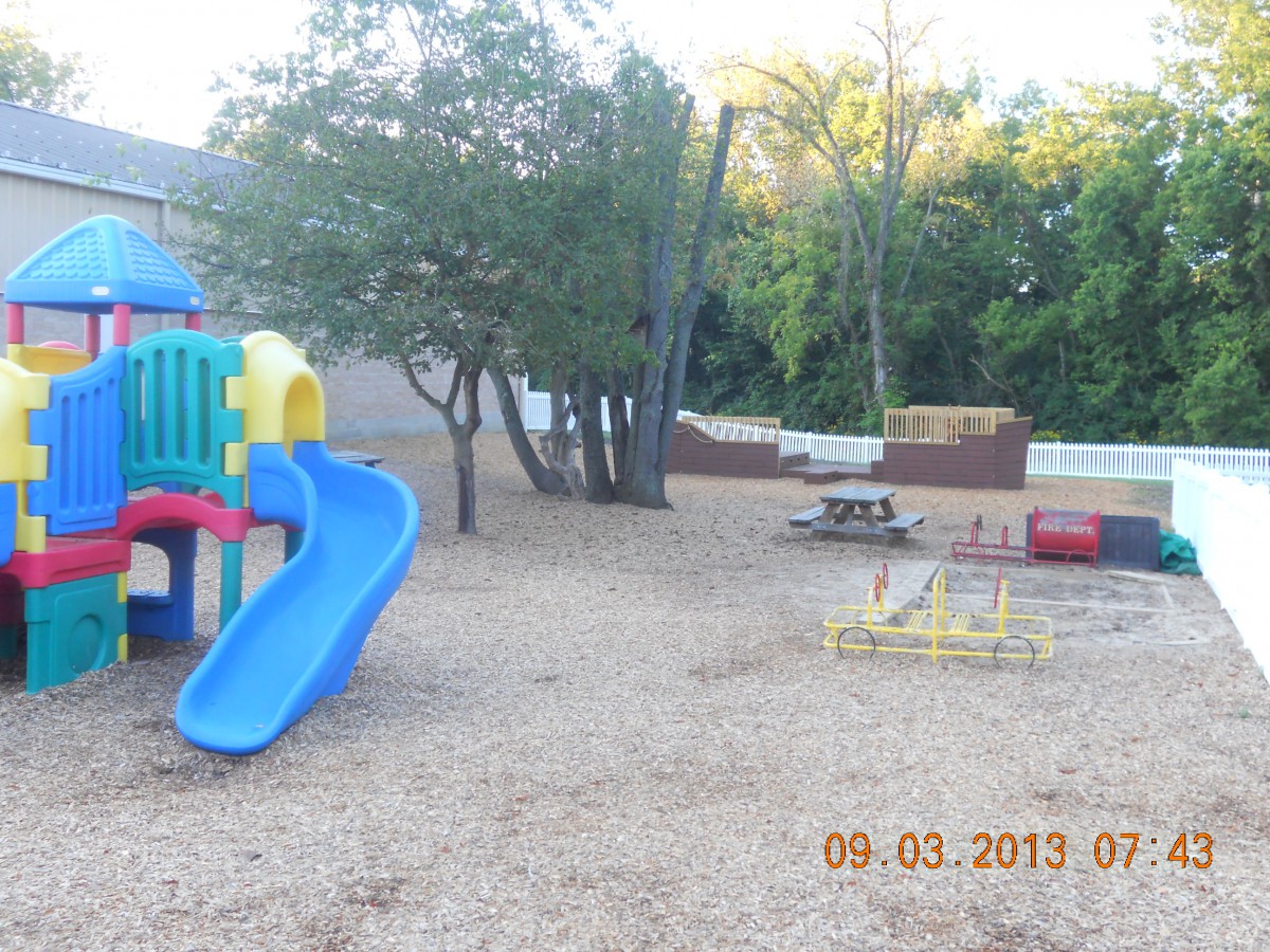 Our Facility 3 years 12 years Outside Mulch Play Area